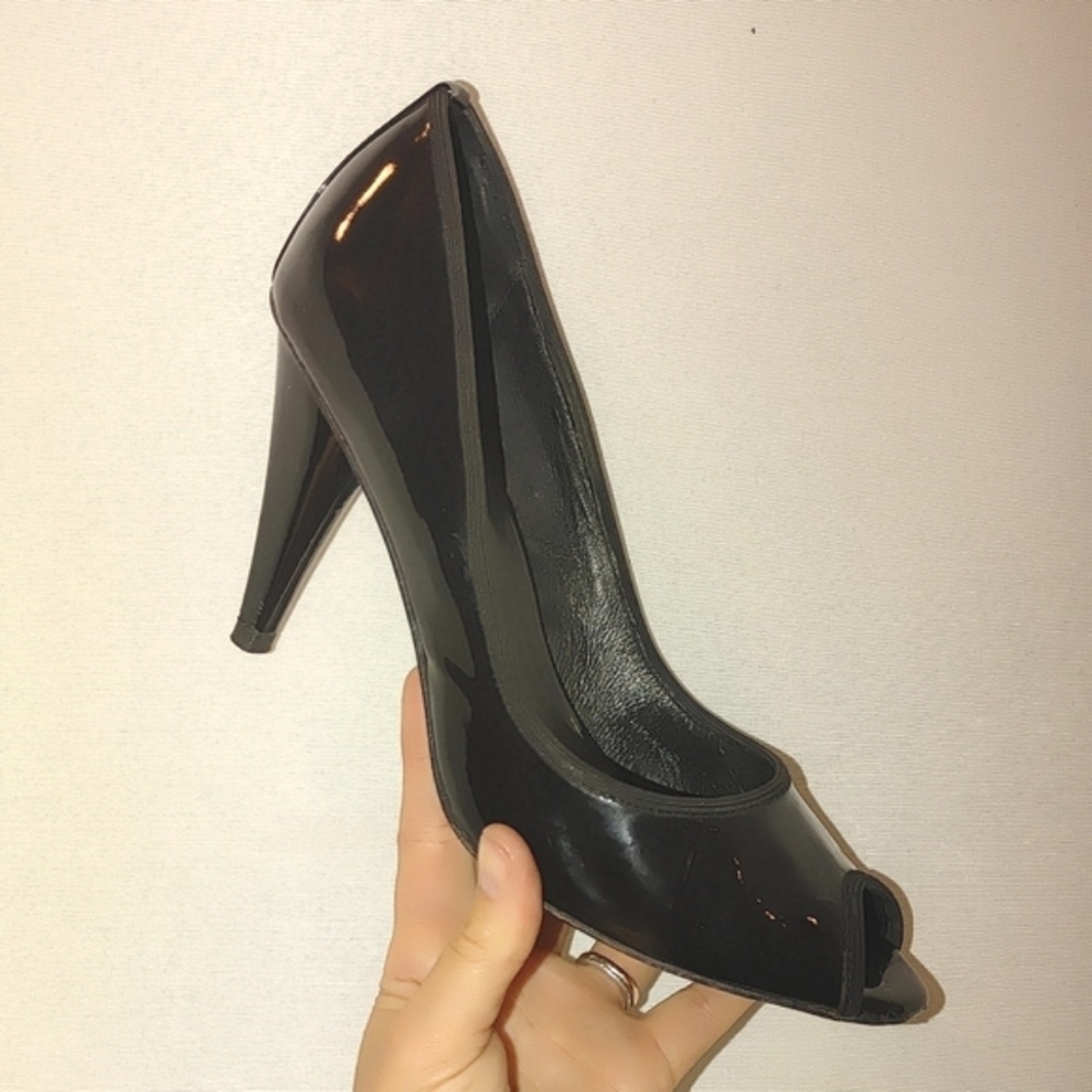 Donald Pliner Fatima Peeptoe Patent Leather 9N‎